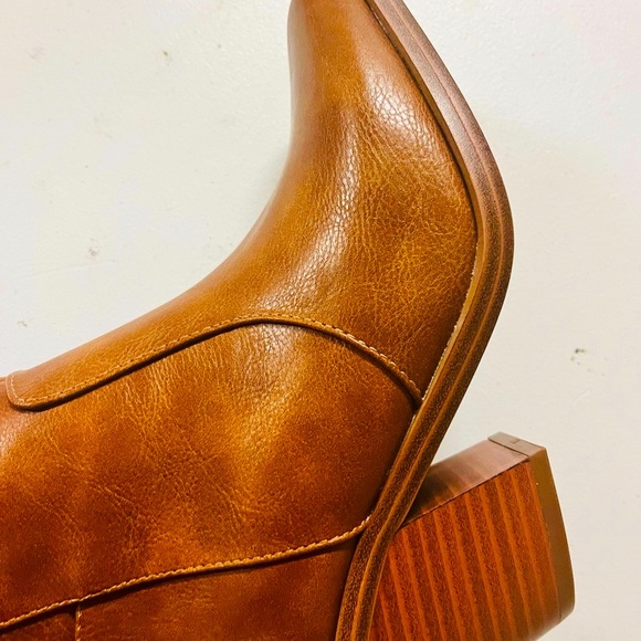 SO® Tall Women's Western Boots - Picture 4 of 8